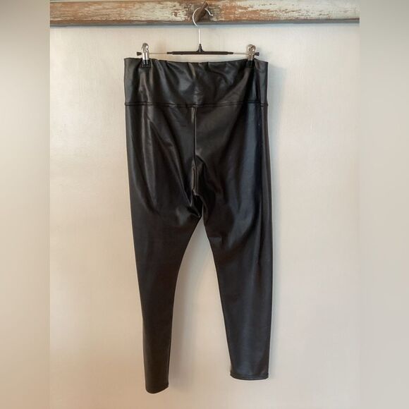 BAGATELLE LARGE HIGH RISE BLACK FAUX LEATHER SKINNY STRETCH PULL ON LEGGINGS - Picture 3 of 5
